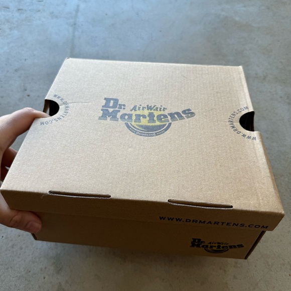 Glitter Dr Martens boots toddler girls in size 8 - Picture 4 of 5